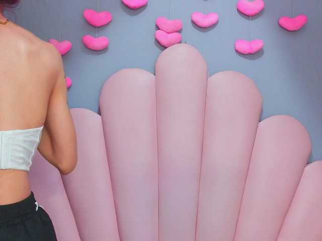LUCYMILLER live cam on BongaCams