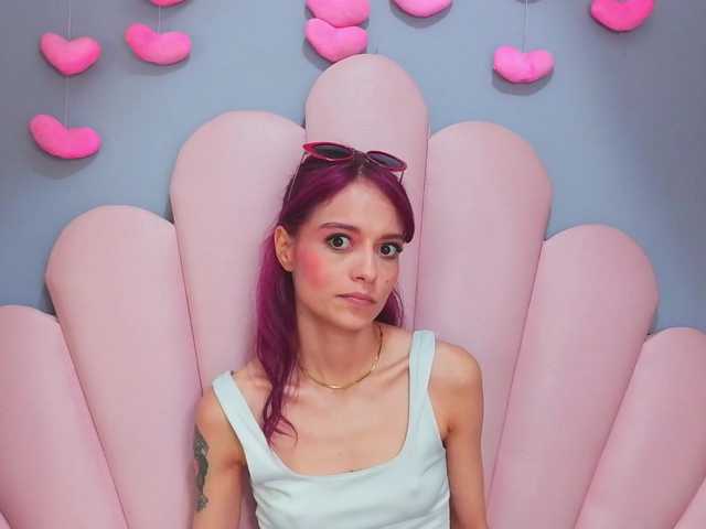 LUCY_MILLER live webcam show