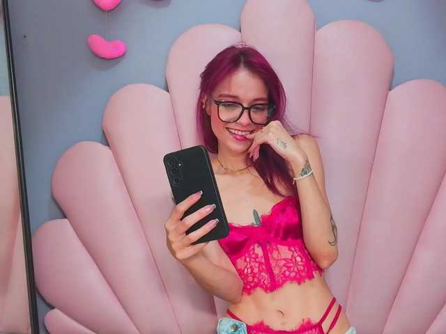 LUCYMILLER live cam on BongaCams