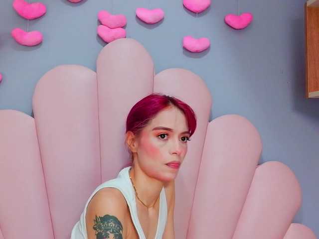 LUCYMILLER live cam on BongaCams