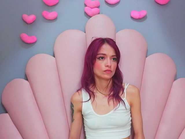 LUCYMILLER live cam on BongaCams