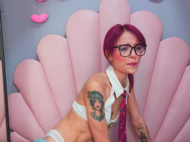 LUCYMILLER live cam on BongaCams