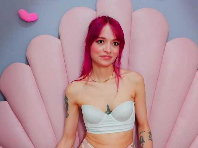 LUCYMILLER live cam on BongaCams