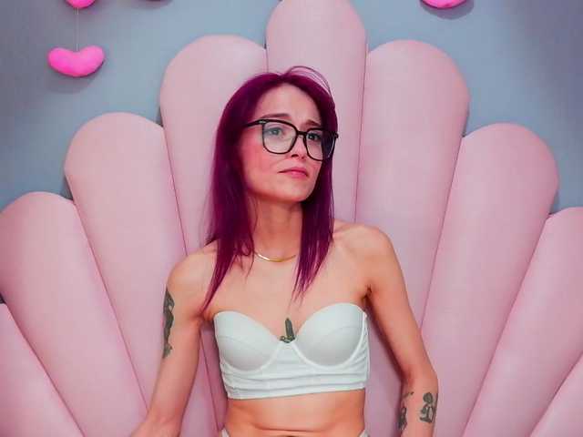 lucymiller live sex show