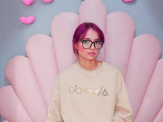 LUCYMILLER live cam on BongaCams