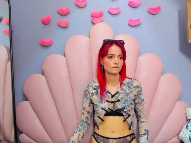 LucyMiller's BongaCams show and profile