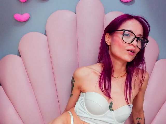 LUCYMILLER live cam on BongaCams