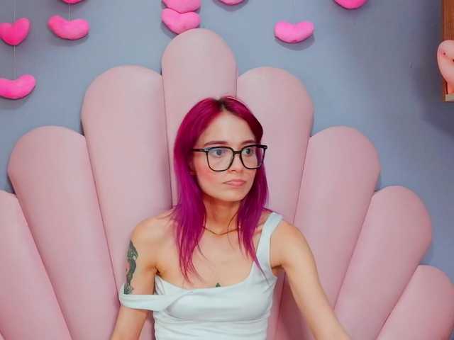 LUCYMILLER live cam on BongaCams