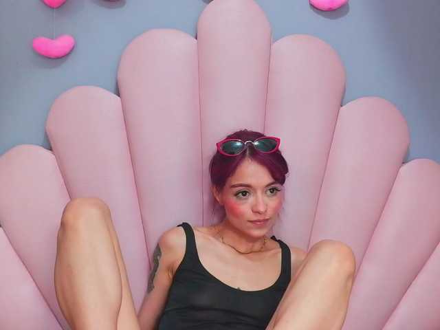 LUCY_MILLER live webcam show