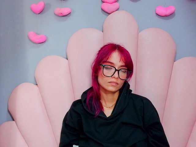 LUCYMILLER live cam on BongaCams