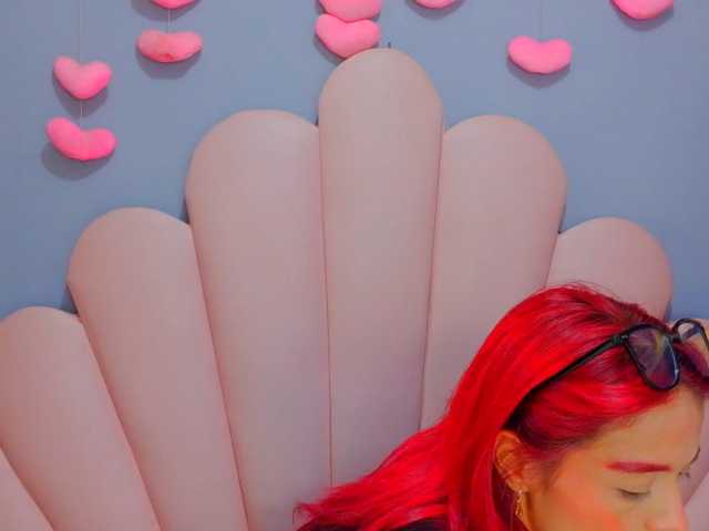 LUCY_MILLER live cam preview