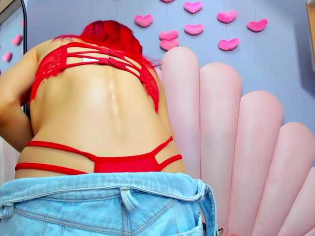 LucyMiller's BongaCams show and profile