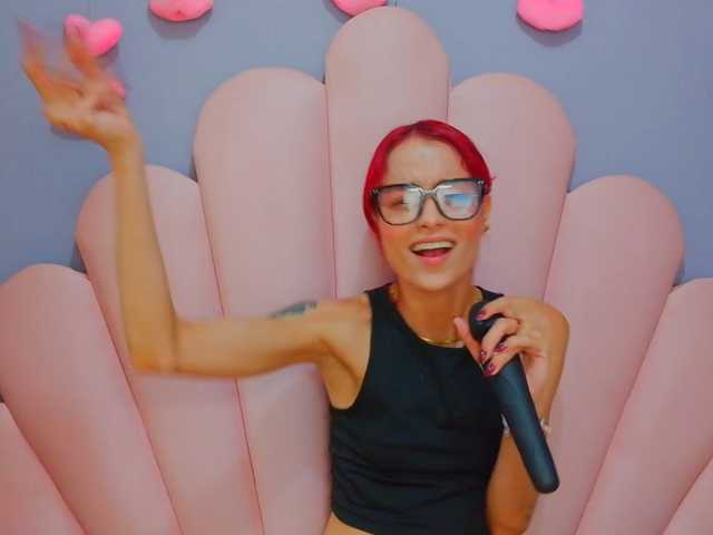 LUCYMILLER live cam on BongaCams