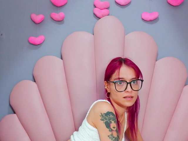 LUCYMILLER live cam on BongaCams
