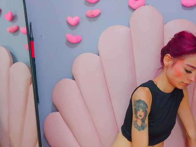 LUCYMILLER live cam on BongaCams