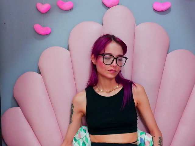 LUCYMILLER live cam on BongaCams