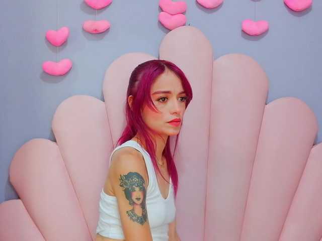 LUCYMILLER live cam on BongaCams