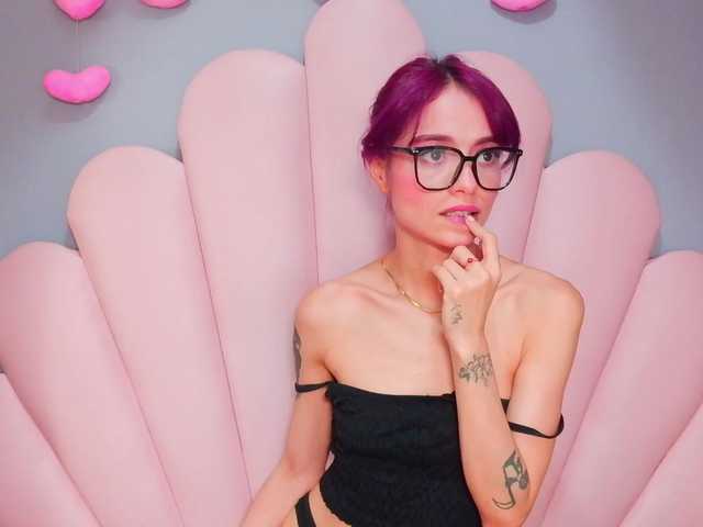 LUCYMILLER live cam on BongaCams