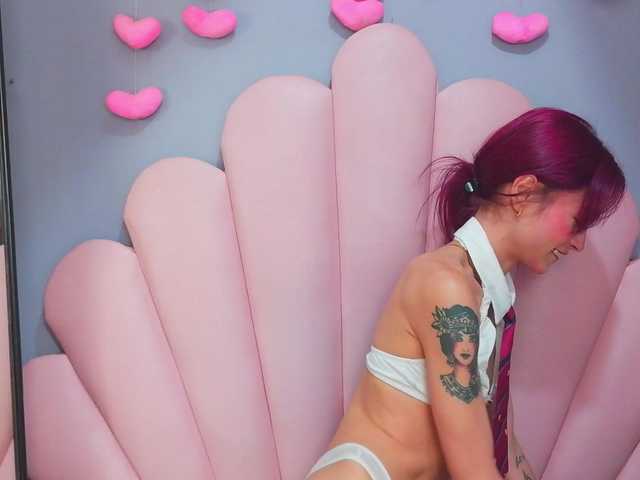 LUCY_MILLER live webcam show