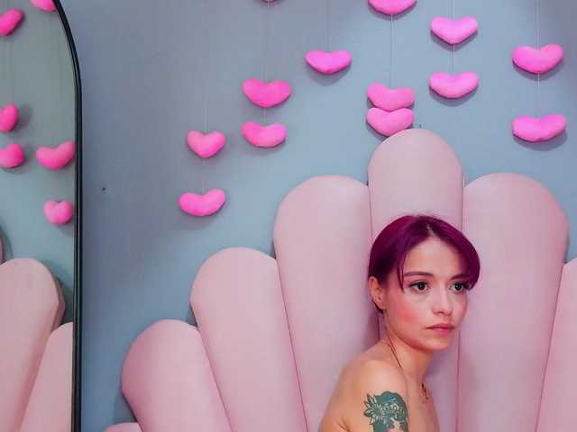 LUCYMILLER live cam on BongaCams