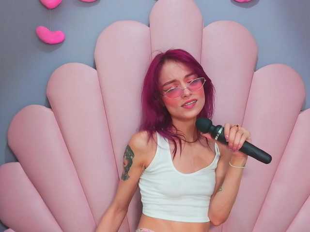 LUCYMILLER live cam on BongaCams