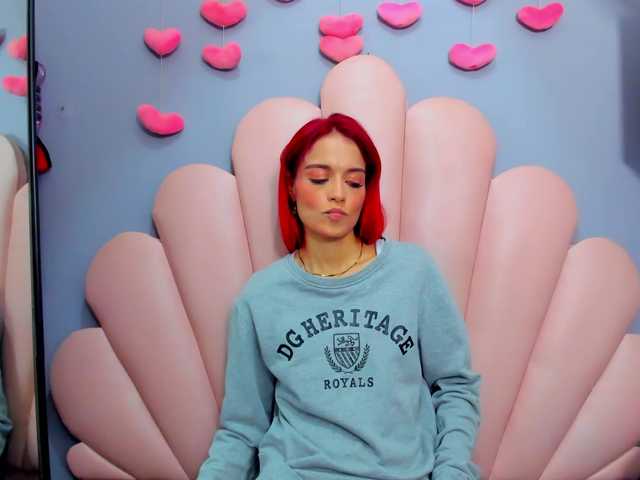 LucyMiller's BongaCams show and profile