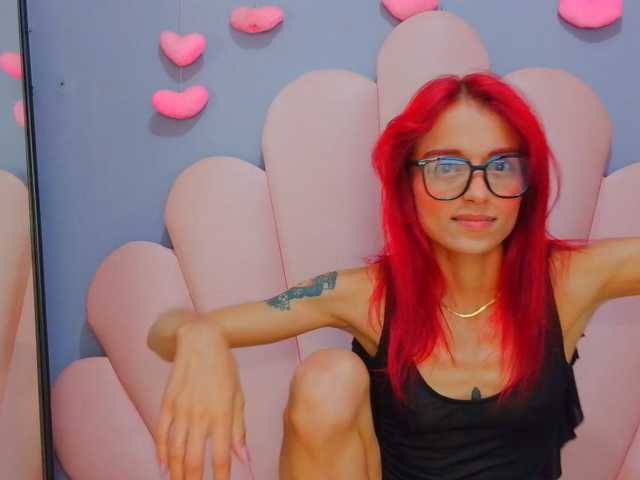 LUCYMILLER, en vivo ahora en BongaCams