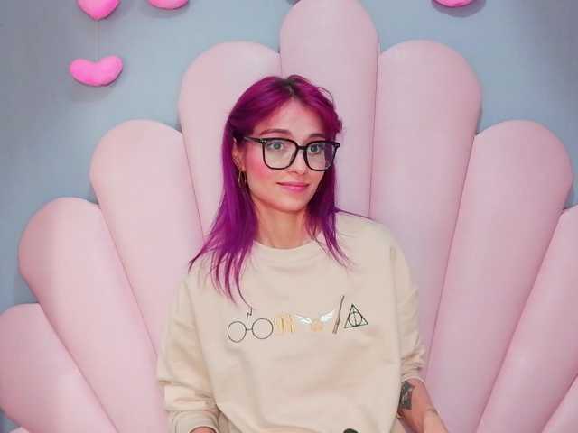 LUCYMILLER live cam on BongaCams