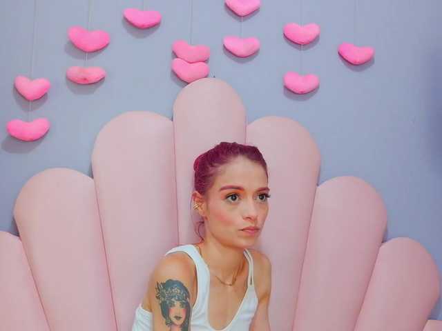 LUCYMILLER live cam on BongaCams
