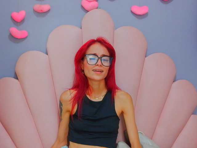 LUCYMILLER live cam on BongaCams