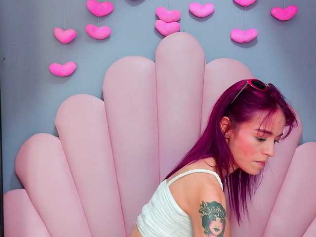 LUCYMILLER live cam on BongaCams