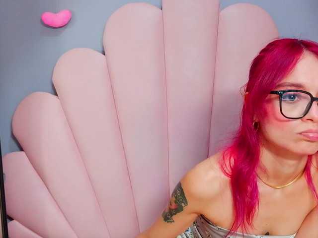 LUCYMILLER live cam on BongaCams