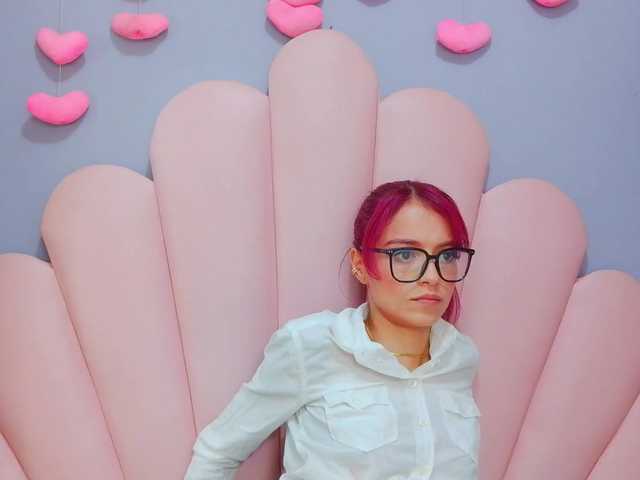 LUCYMILLER live cam on BongaCams