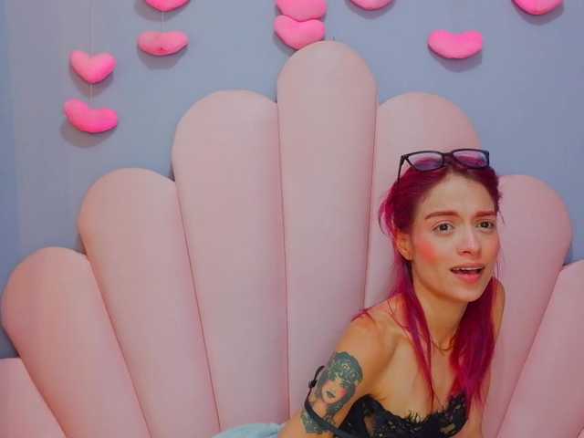 LUCYMILLER live cam on BongaCams