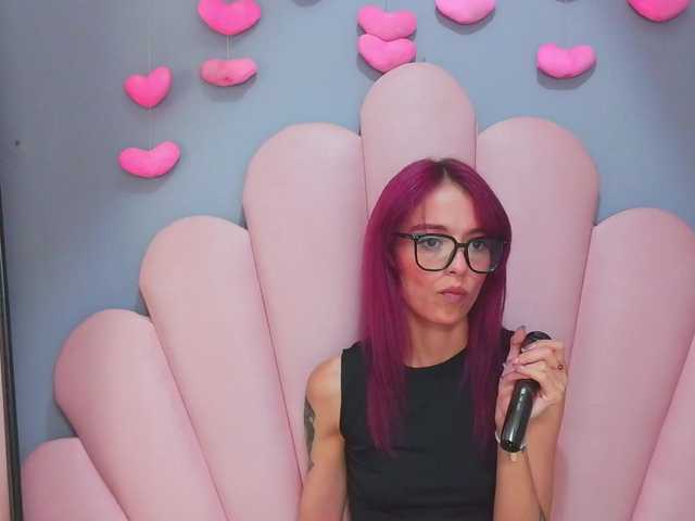 LUCYMILLER live cam on BongaCams