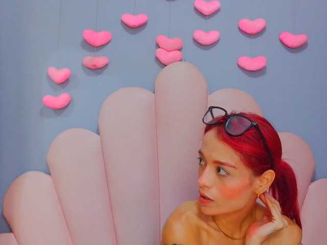 LUCY_MILLER live cam preview