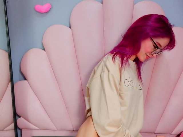 LUCYMILLER live cam on BongaCams