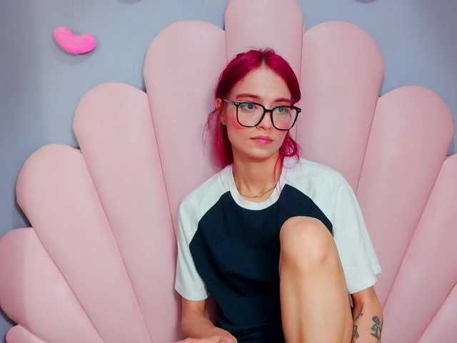 LUCYMILLER live cam on BongaCams