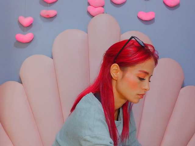 LUCYMILLER, en directo ahora en BongaCams