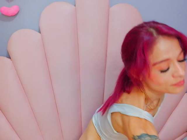 LUCYMILLER live cam on BongaCams