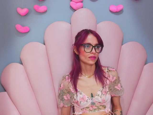 LUCYMILLER live cam on BongaCams