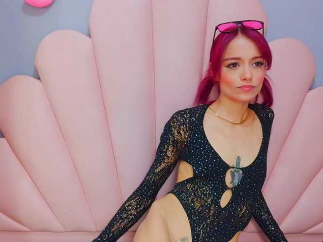 LUCYMILLER live cam on BongaCams