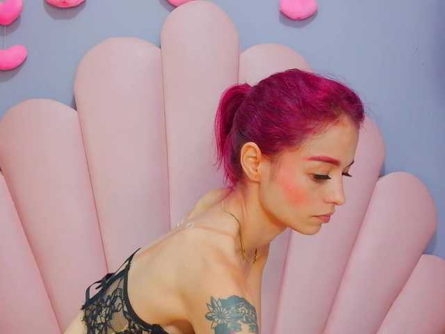 LUCYMILLER live cam on BongaCams