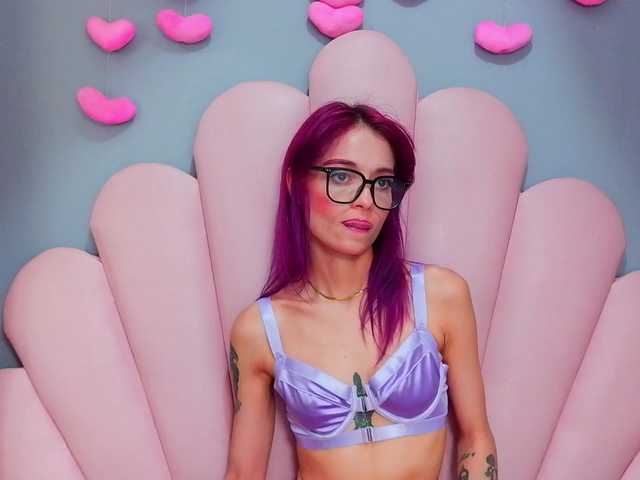 LUCYMILLER live cam on BongaCams