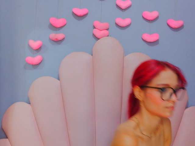 LUCY_MILLER live cam preview