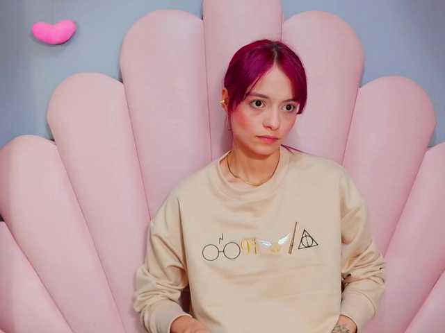 LUCYMILLER live cam on BongaCams