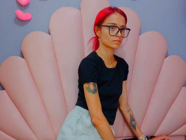LUCY_MILLER live cam on BongaCams