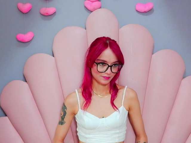 LUCYMILLER live cam on BongaCams