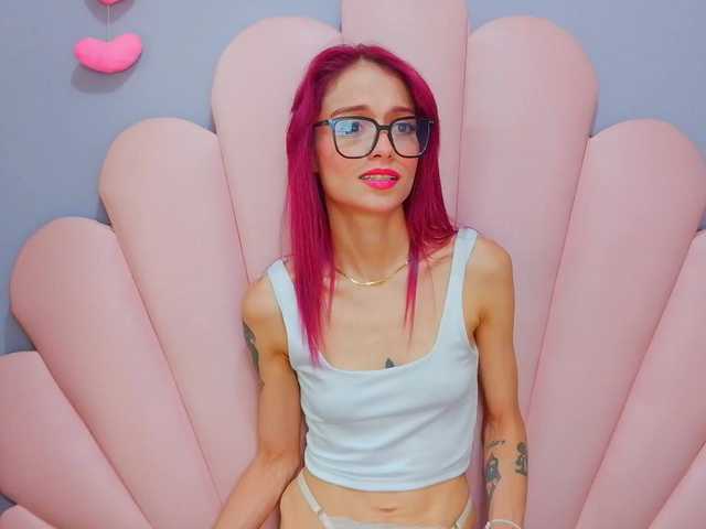 LUCYMILLER live cam on BongaCams