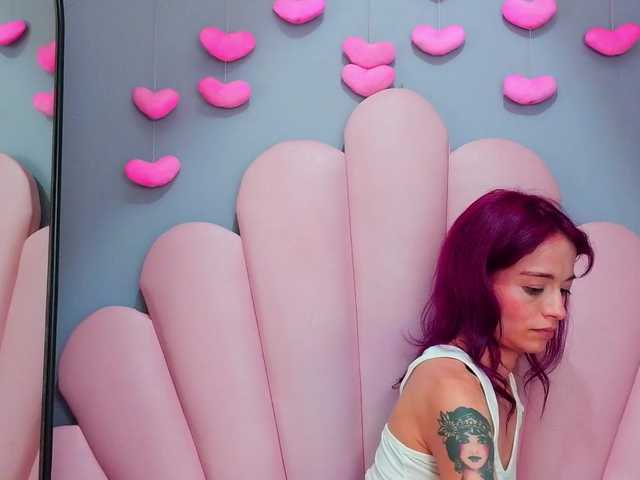 LUCYMILLER live cam on BongaCams
